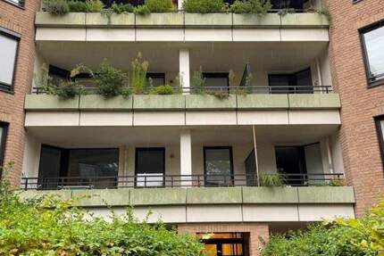 Stadtwohnung in Köln-Sülz: Offene Küche & zentrale Lage an der Luxemburger Straße 1 zimmer