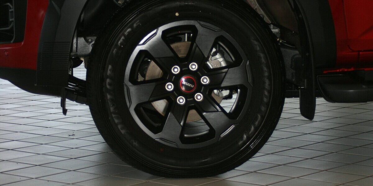 Isuzu D-Max Double Cab 4x4 V-CROSS Automatik|Diff 8.990 km 51.662 € Wermelskirchen 42929