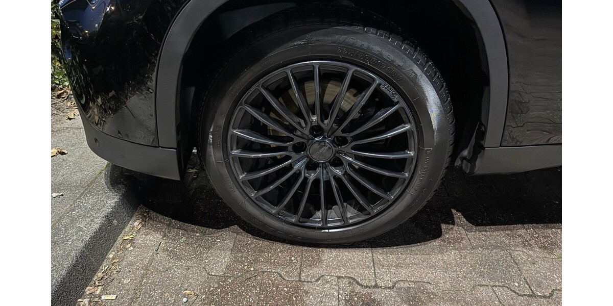 BMW X1 205.000 km 11.799 &euro; Düsseldorf 40213