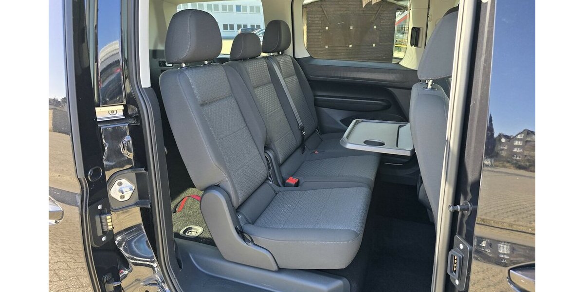 Ford Tourneo Connect Titanium|PDC v+h|Sitzheizung 52.992 km 22.950 &euro; Wermelskirchen 42929