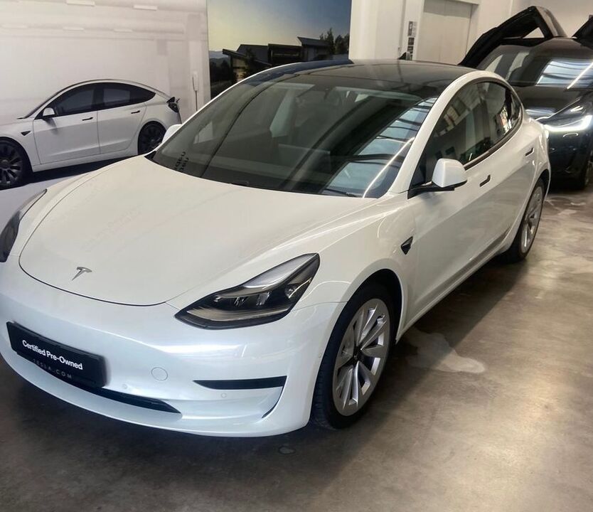 Tesla Model 3 96.176 km 24.000 € Köln 50968