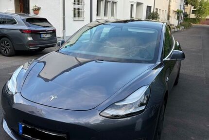 Tesla Model 3 133.000 km 22.000 &euro; Köln 50858