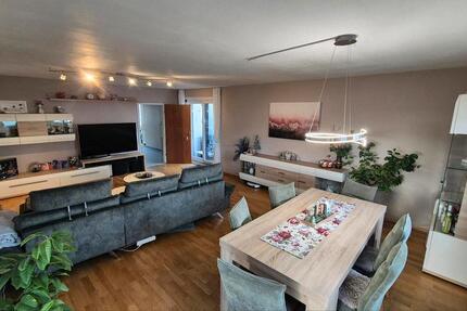 Komfortable große 4-Zimmer-Wohnung in Top Lage in Schlebusch 4 zimmer