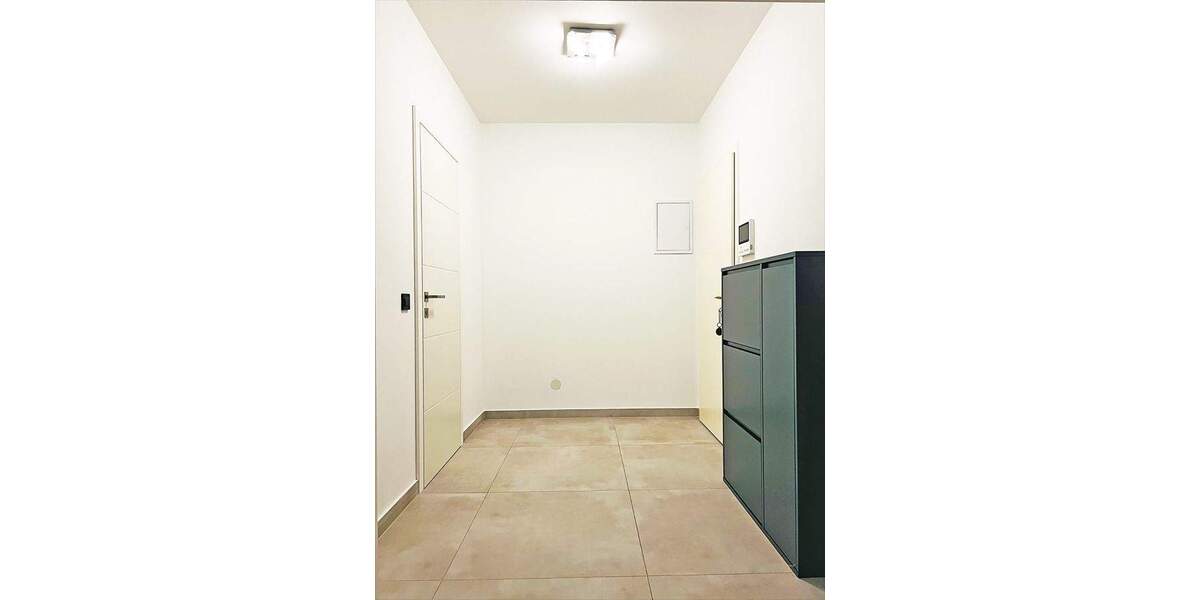 Luxuriös möblierte 2-Zimmer-Wohnung mit großem Balkon im begehrten Oberkassel 2 zimmer