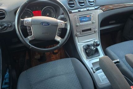Ford Galaxy 233.000 km 6.500 &euro; Köln 51063