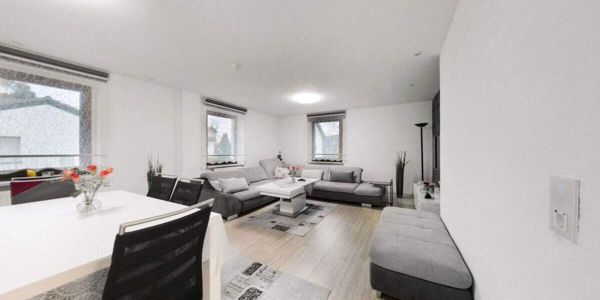 Familien sind hier willkommen! Gepflegte Wohnung mit Balkon in Rösrath 3 zimmer