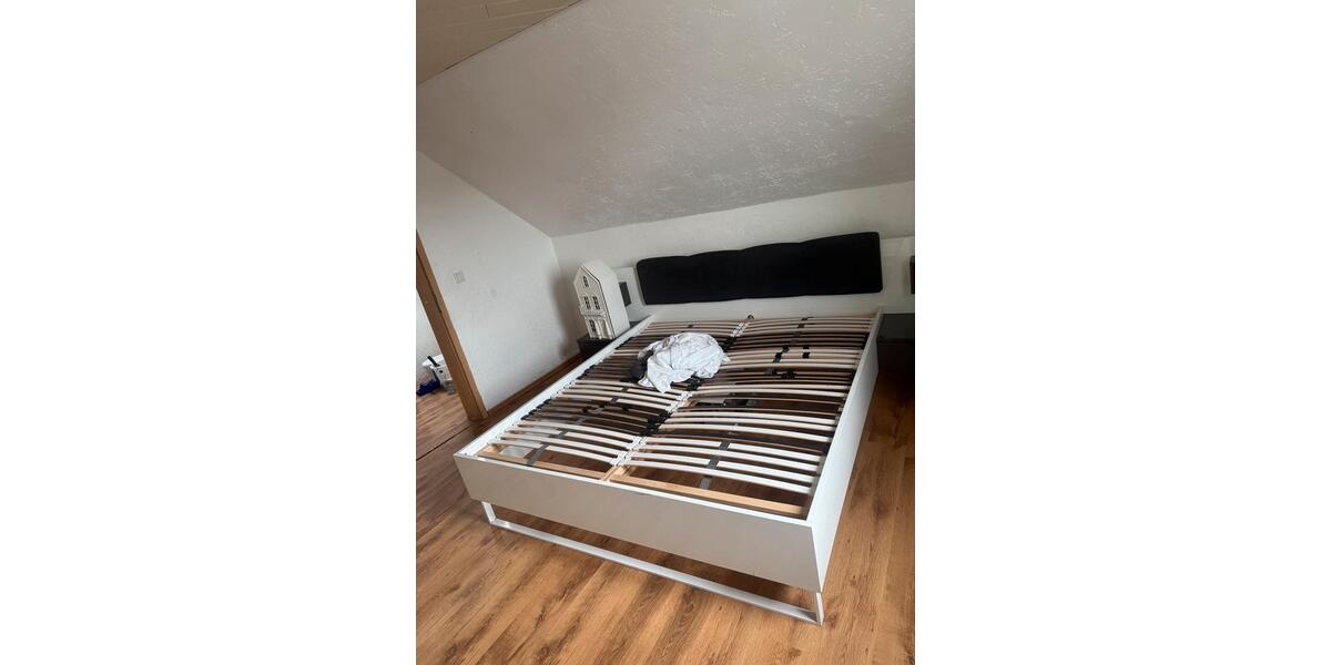 Dachgeschoßwohnung Remscheid Remscheid-Süd - 4.5 Zimmer, 115 m&sup2;, 930&euro; | Angebot:24890838