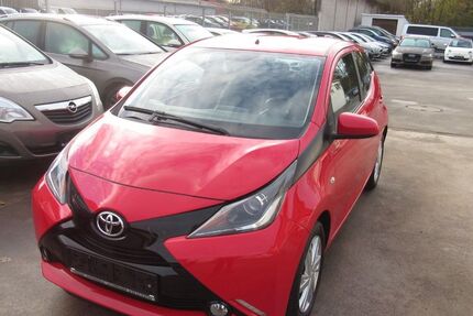 Toyota Aygo (X) 94.700 km 7.990 &euro; Leverkusen 51371