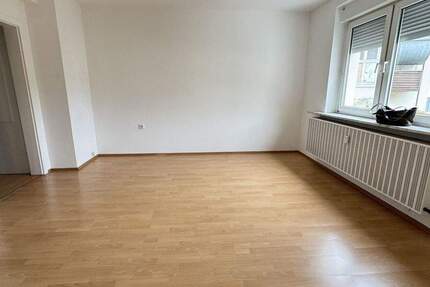 2-Zimmer-Wohnung mit Top-Anbindung - direkt in Ohligs, hell, zentral, direkt am Bahnhof 2 zimmer
