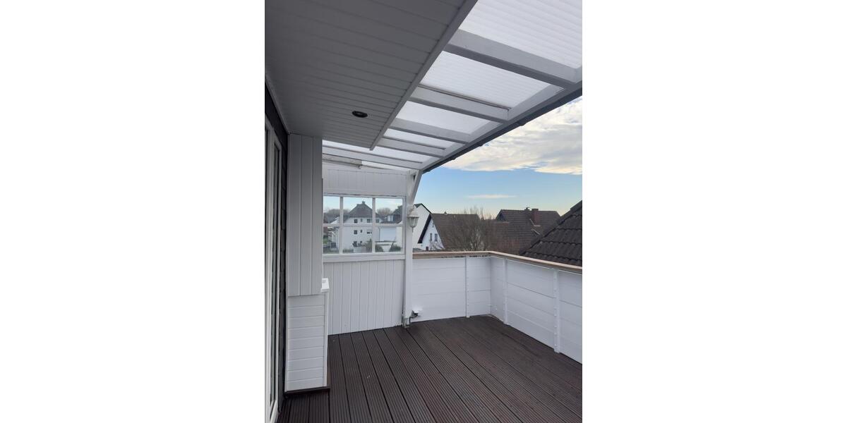 2-Zimmer Dachgeschoßwohnung mit Balkon in Niederkassel-Mondorf 2 zimmer