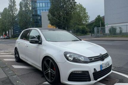 VW Golf 204.594 km 5.800 &euro; Köln 51103