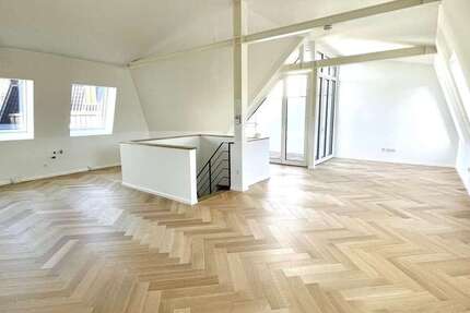 Wohnung zum Kaufen in Düsseldorf 1.200.000 € 125.71 m² 5 zimmer