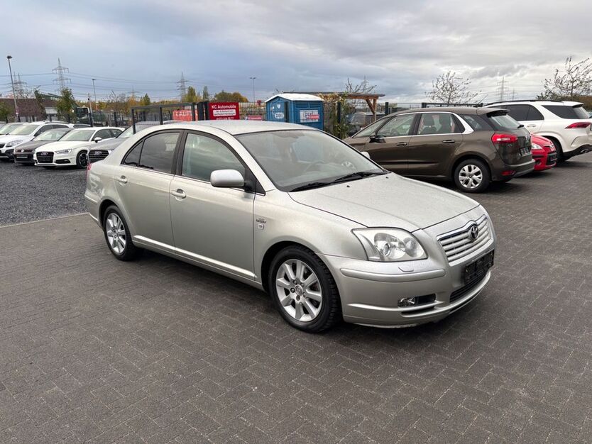 Toyota Avensis 325.000 km 2.499 € Wesseling (bei Köln) 50389