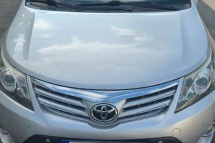Toyota Avensis 132.000 km 10.500 &euro; Düsseldorf 40599