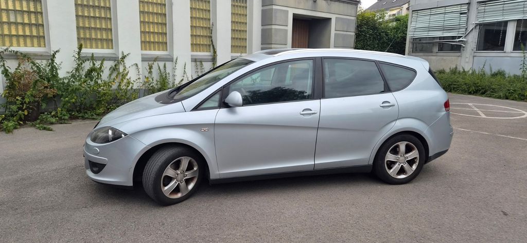 Seat Altea 297.580 km 2.222 &euro; Remscheid 42855
