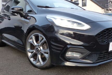 Ford Fiesta 155.800 km 8.950 &euro; Solingen 42699