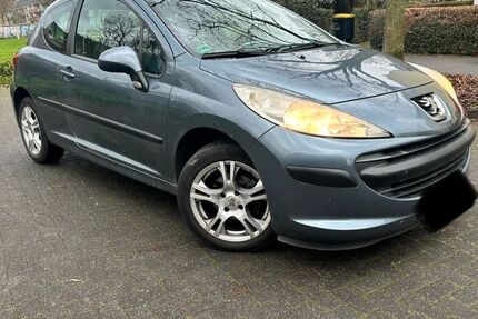 Peugeot 207 125.903 km 1.850 € Köln 51067