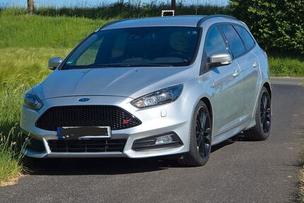 Ford Focus 161.100 km 9.500 &euro; Mettmann 40822
