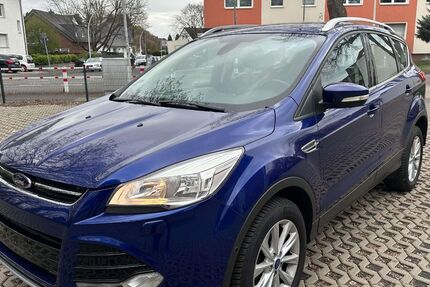 Ford Kuga 97.899 km 8.950 &euro; Frechen 50226