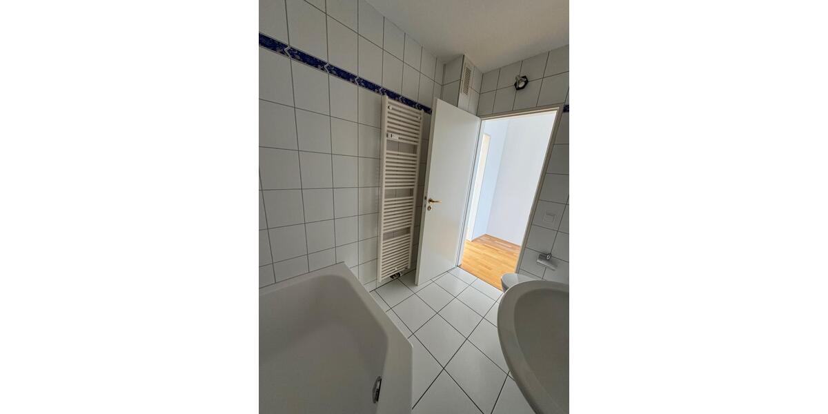 Terrassenwohnung Remscheid Remscheid-Süd - 1 Zimmer, 45 m&sup2;, 495&euro; | Angebot:26311905