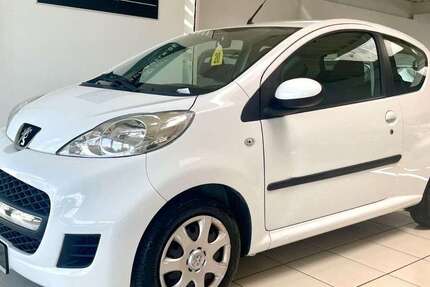 Peugeot 107 28.660 km 7.990 &euro; Köln 51067