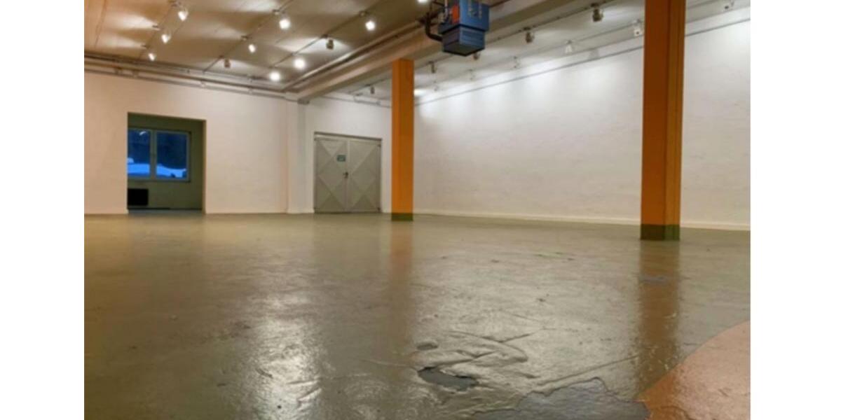 Gewerbehalle zur Miete zimmer