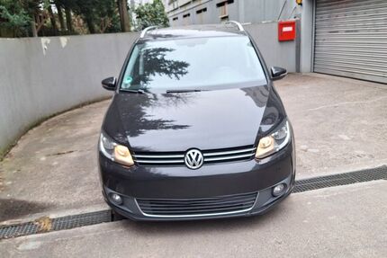 VW Touran 210.470 km 7.000 &euro; Düsseldorf 40625