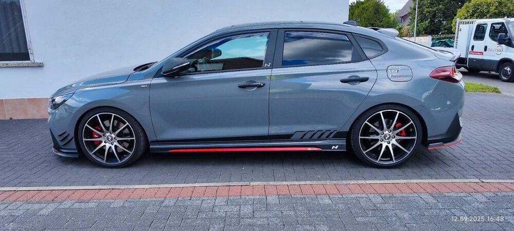 i30