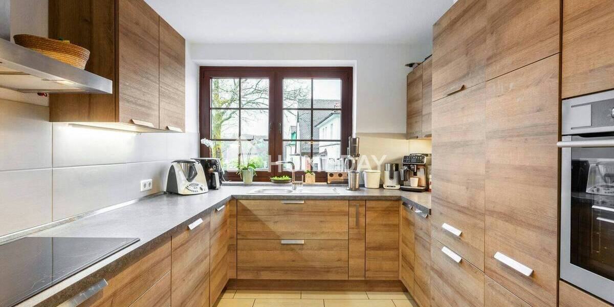 Reihenendhaus Hückeswagen Innenstadt - 8 Zimmer, 170 m&sup2;, 535.000&euro; | Angebot:26189383