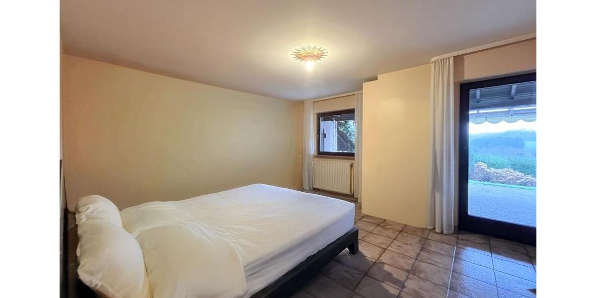 Charmante 3,5-Zimmer-Wohnung mit Garten und Terrasse in ruhiger Lage von Lohmar 3.5 zimmer