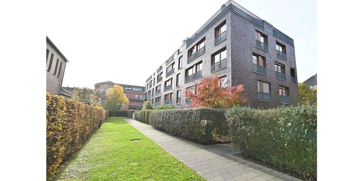 4-Zimmer Eigentumswohnung * ca. 115,1 m² * Aufzug * TG-Stellplatz * Loggia * Schreinereinbauten * Einbauküche * beliebte und zentrale Lage * Derendorf 4 zimmer