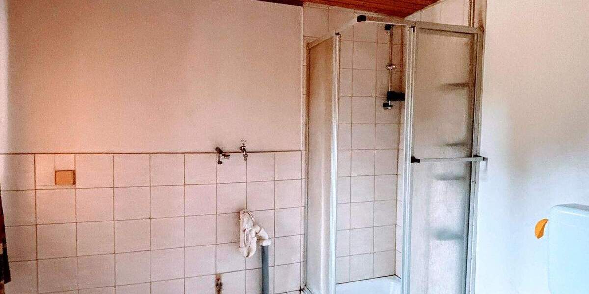 Wohnen mit Raum zur Entfaltung - Reiheneckhaus mit großem Grundstück 4 zimmer