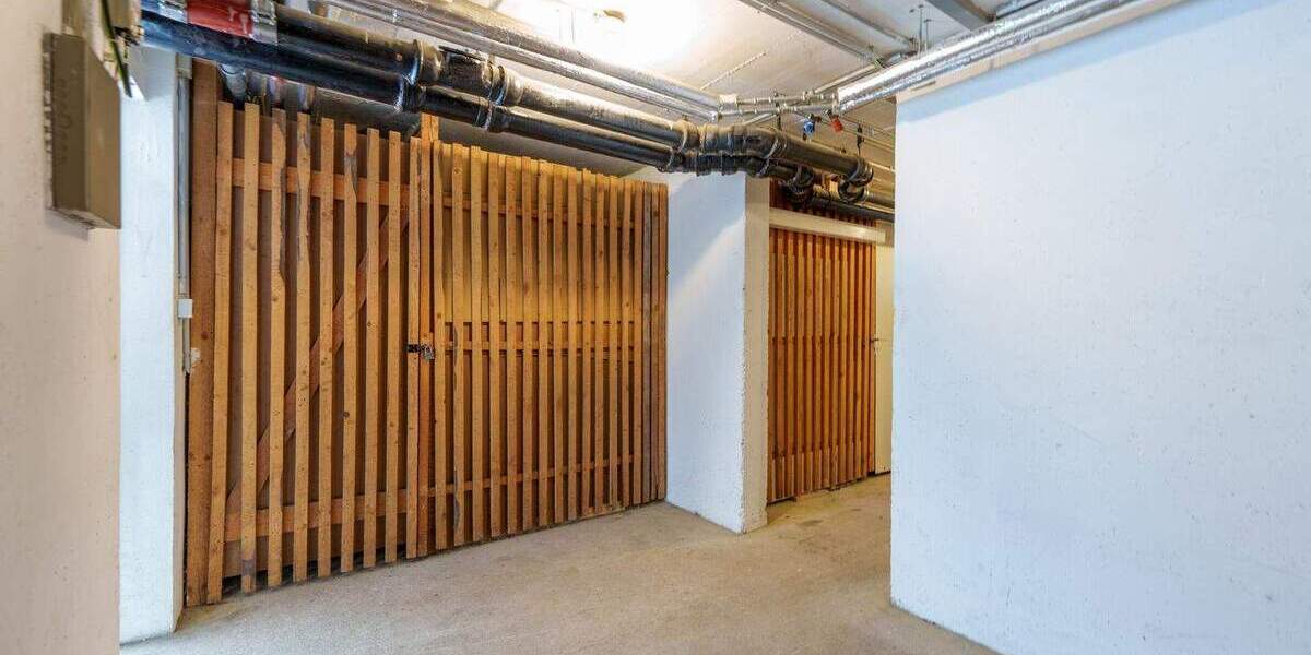 Etagenwohnung Neuss Innenstadt - 4 Zimmer, 80 m&sup2;, 209.000&euro; | Angebot:25399974