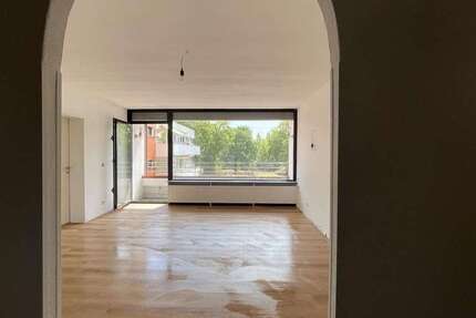 Wohnung zum Kaufen in Düsseldorf 329.500 € 99 m² 4 zimmer