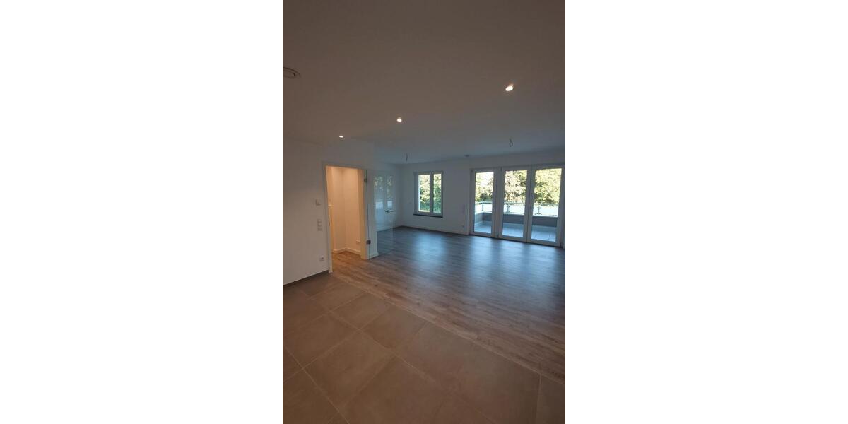 Etagenwohnung Troisdorf Bergheim - 3 Zimmer, 81 m&sup2;, 1.335&euro; | Angebot:25258306