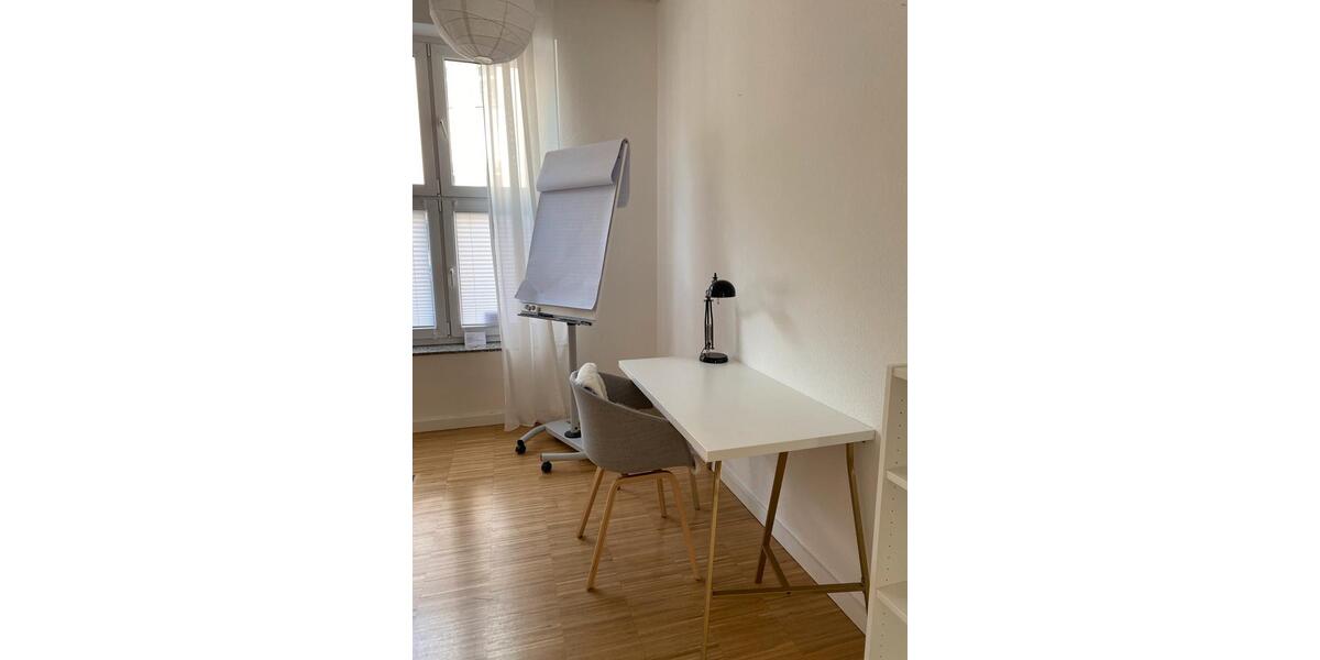 Wunderschöner ruhiger Praxisraum im belgischen Viertel zimmer