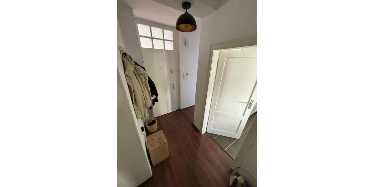 Helle 2,5-Zimmer-Wohnung mit Südbalkon in Köln-Nippes (Christinastraße) 2.5 zimmer