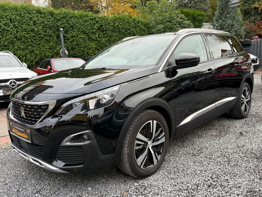 Peugeot 5008 92.000 km 17.999 € Bergisch Gladbach 51469
