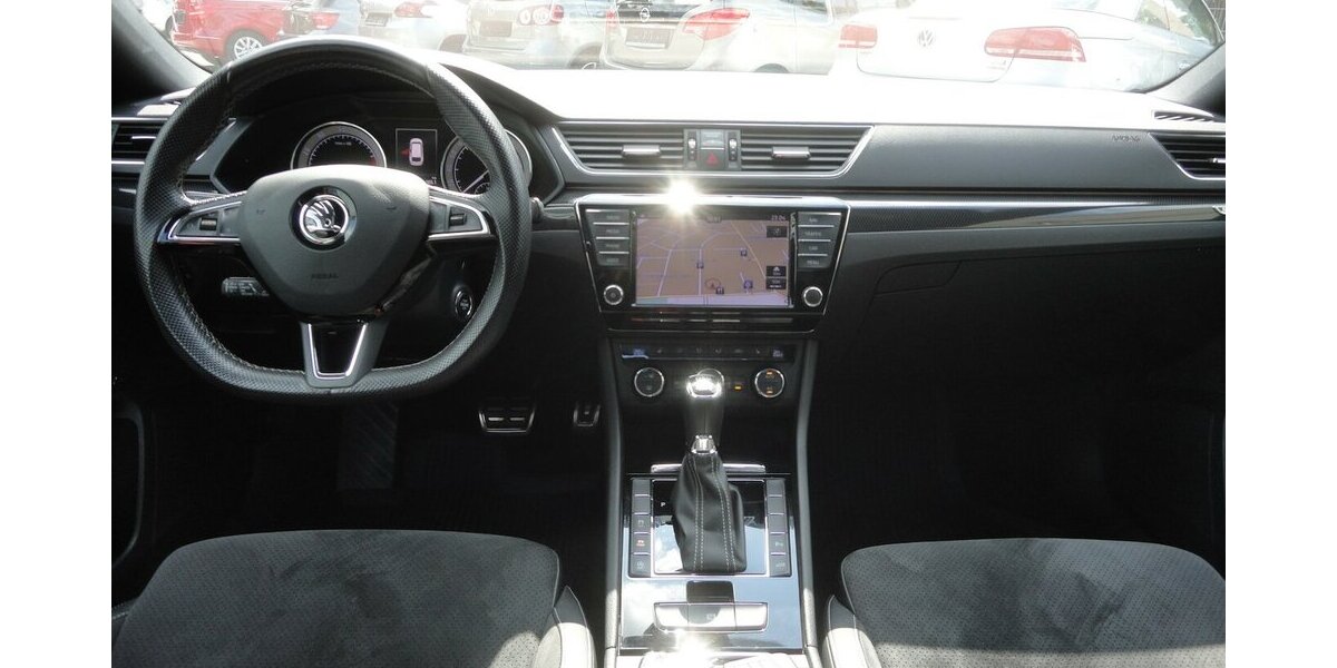 Skoda Superb Sportline4x4 Navi PanoSdach BiXenon Leder 122.000 km 18.900 &euro; Neuss 41462