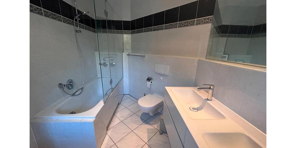 Terrassenwohnung Köln Rodenkirchen - 3 Zimmer, 98 m&sup2;, 2.310&euro; | Angebot:26285628