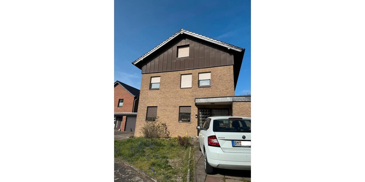 Einfamilienhaus Bergheim - 9 Zimmer, 180 m&sup2;, 599.000&euro; | Angebot:26415728