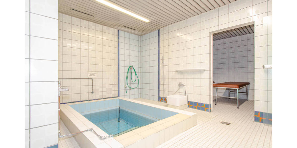 Etagenwohnung Düsseldorf Mörsenbroich - 3 Zimmer, 86 m&sup2;, 299.000&euro; | Angebot:26570402