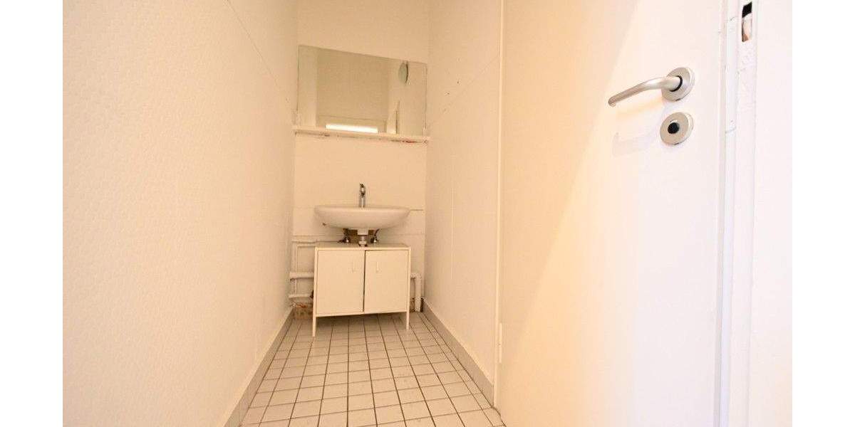 Gewerbeobjekt Düsseldorf Oberbilk - 2 Zimmer, 58 m&sup2;, 500&euro; | Angebot:25267626