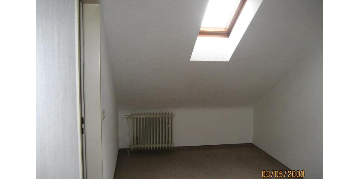Attraktive Dachgeschosswohnung, 60 m² 2. Etage Neuss Pomona 2.5 zimmer