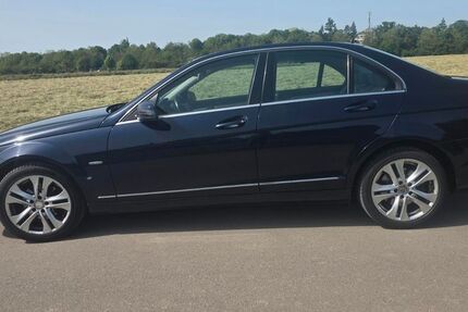 Mercedes-Benz C 250 197.000 km 7.950 &euro; Düsseldorf 40595