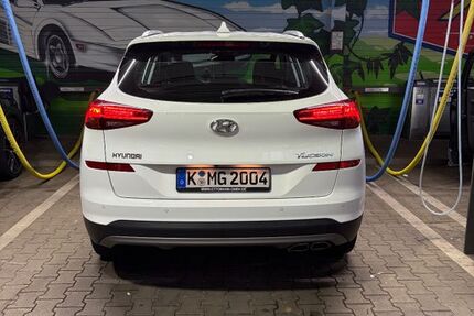 Hyundai TUCSON 131.000 km 18.499 &euro; Köln 50733