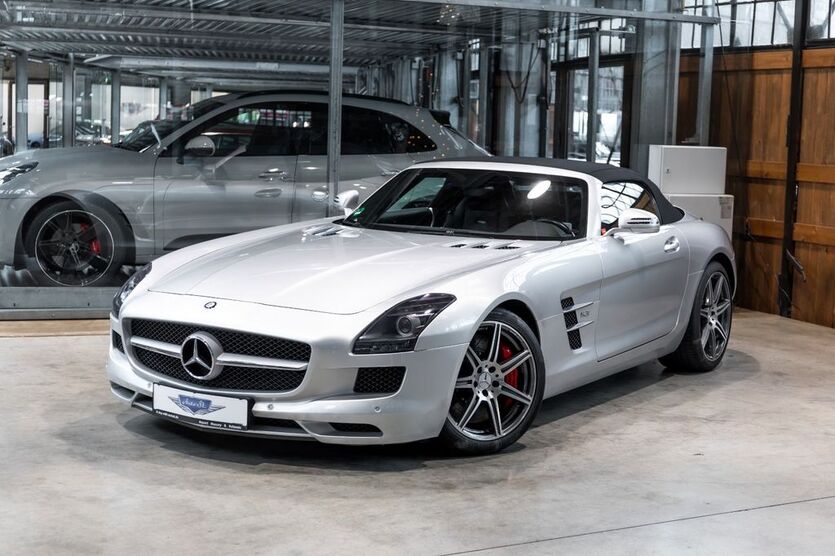 Mercedes-Benz SLS AMG 44.000 km 149.890 € Düsseldorf 40591
