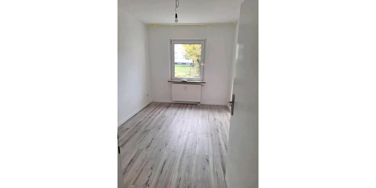 Erdgeschoßwohnung Burscheid - 4 Zimmer, 73 m&sup2;, 800&euro; | Angebot:25282900