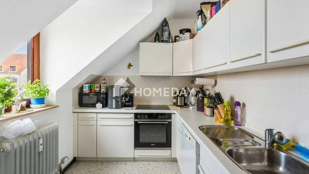 Helle DG-Wohnung mit Süd-Ost-Balkon, Wannenbad und gepflegter Ausstattung 2 zimmer