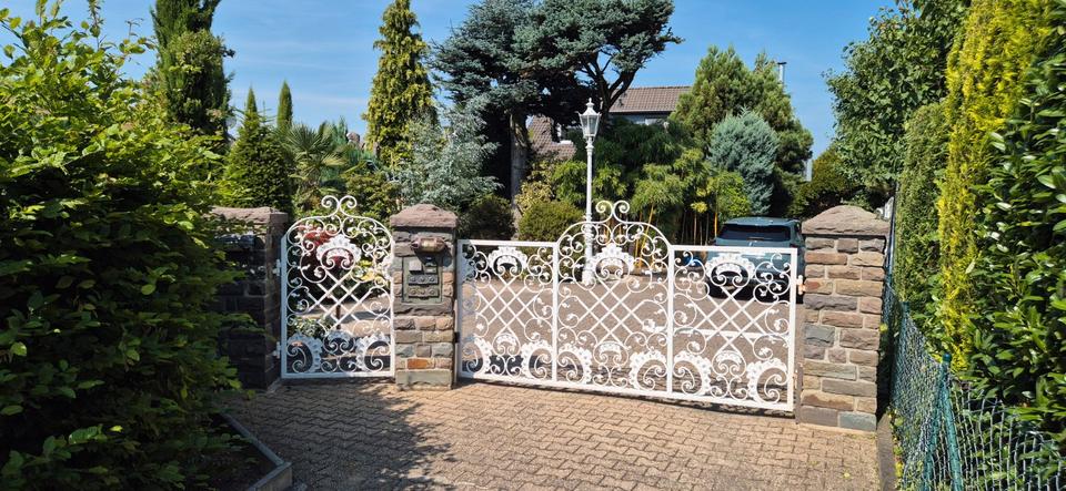 Einfamilienhaus Leverkusen Bergisch Neukirchen - 9 Zimmer, 270 m&sup2;, 795.000&euro; | Angebot:27288829
